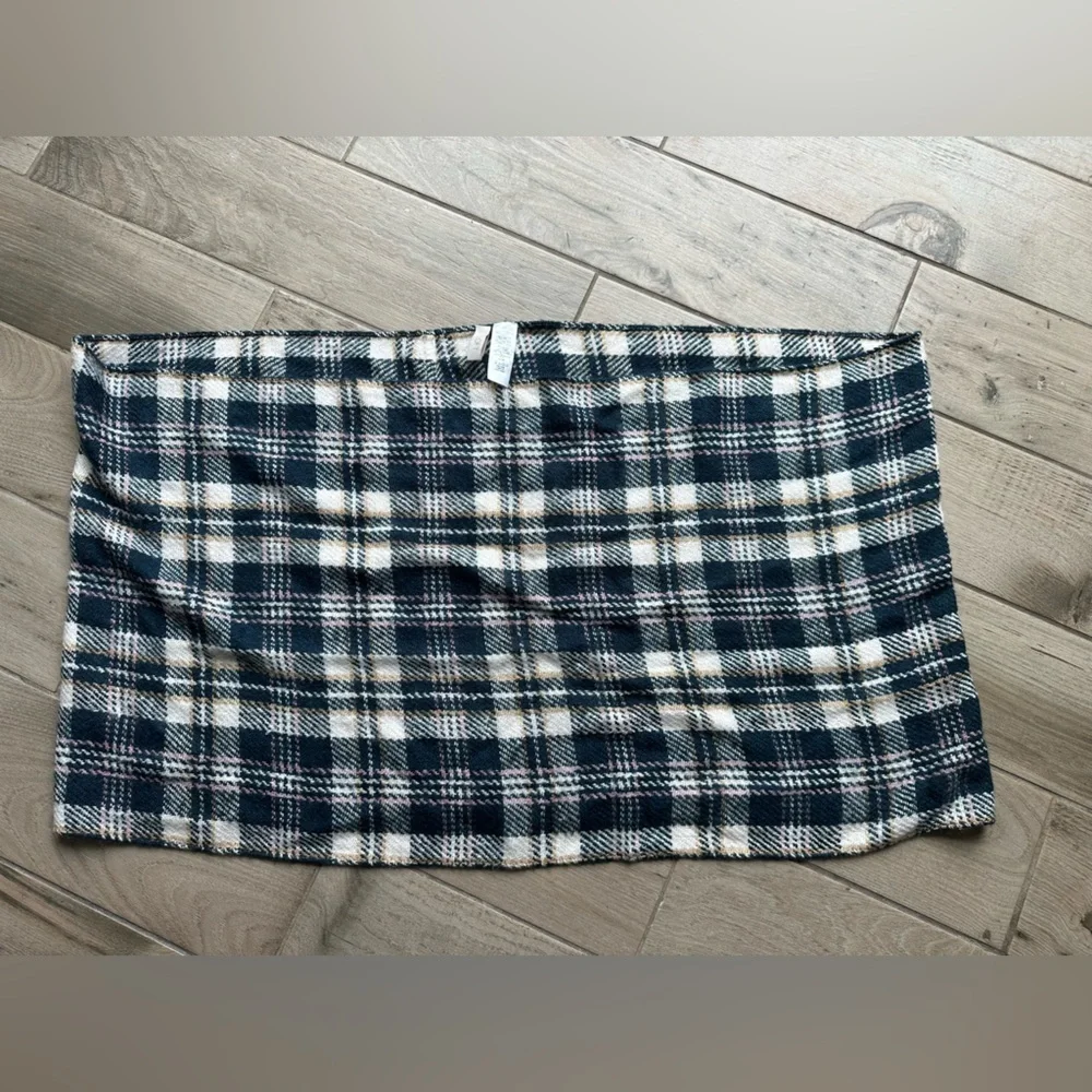 LOFT Plaid Scarf in Black and White, pink and brown!